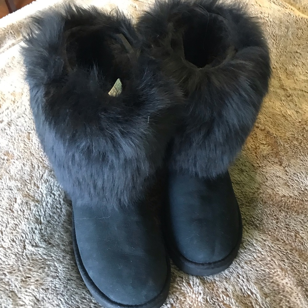 Ugg Short Sheepskin Cuff Boot